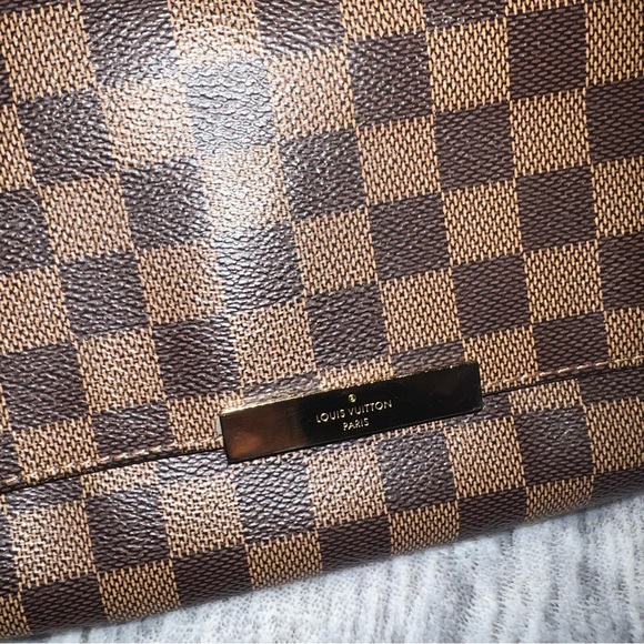LOUIS VUITTON EBENE DAMIER FAVORITE MM CROSSBODY BAG - Picture 12 of 16